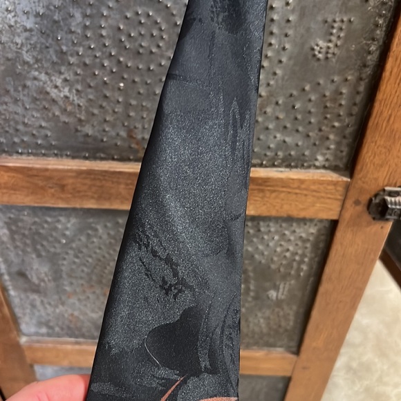 Brand new with tags vintage Taz lick Looney Tunes stamp collection tie - Picture 5 of 7